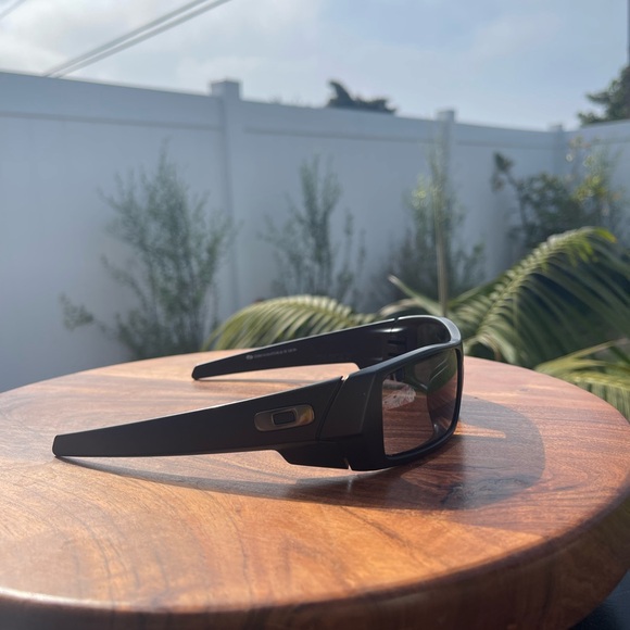 Mens Oakley Gascan matte sunglasses - Picture 4 of 10